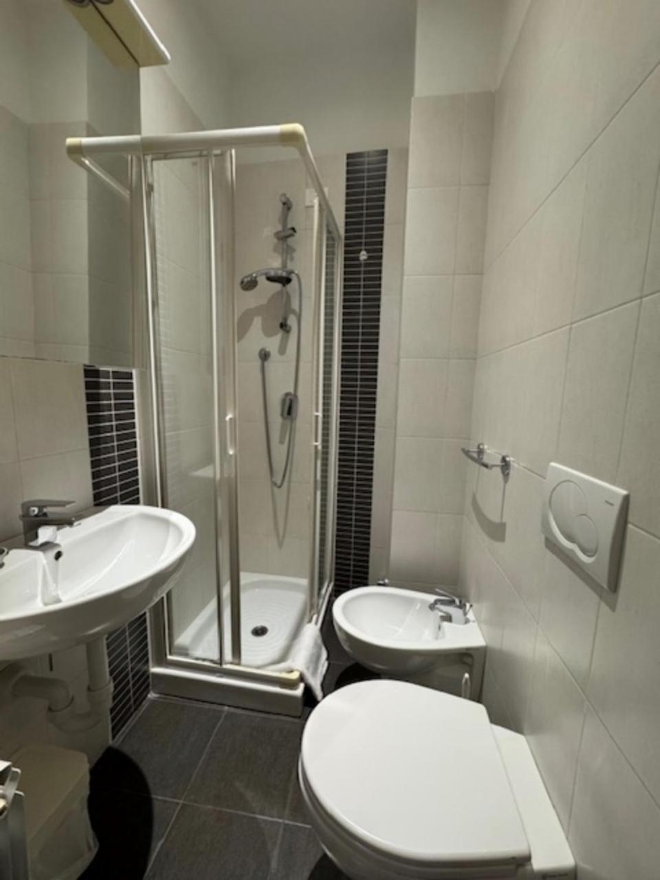 Hotel Ristorante Milton Varazze Zewnętrze zdjęcie