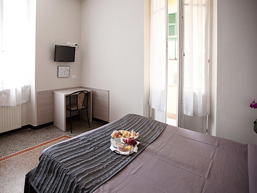 Hotel Ristorante Milton Varazze Zewnętrze zdjęcie
