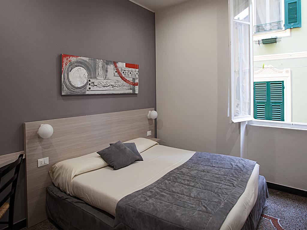 Hotel Ristorante Milton Varazze Zewnętrze zdjęcie