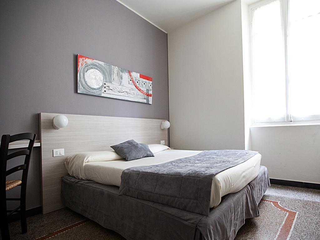 Hotel Ristorante Milton Varazze Zewnętrze zdjęcie