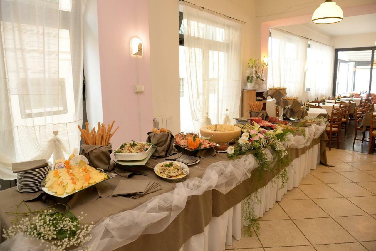 Hotel Ristorante Milton Varazze Zewnętrze zdjęcie